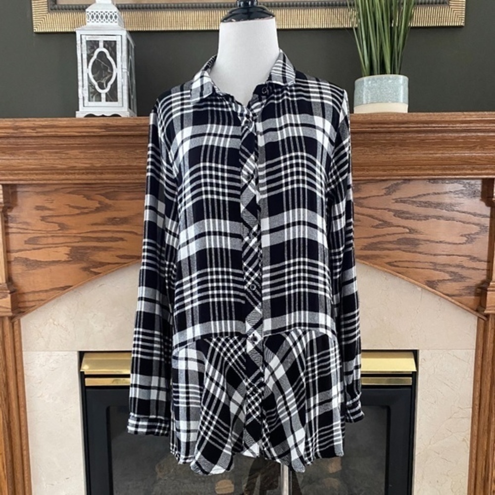 Kori America Plaid and Lace Button Down Top Sz. M‎